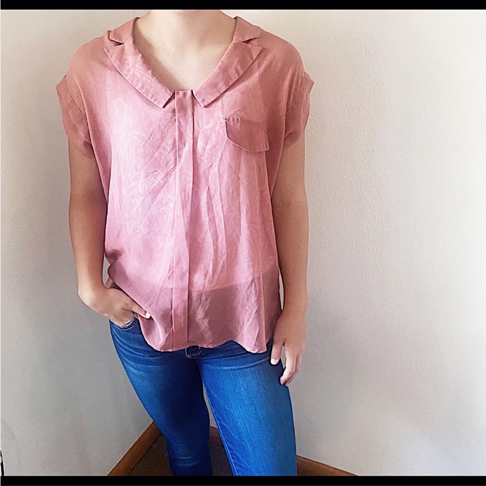 Anthropologie Pleione short sleeve sheer mauve top Peter Pan Collar Size small